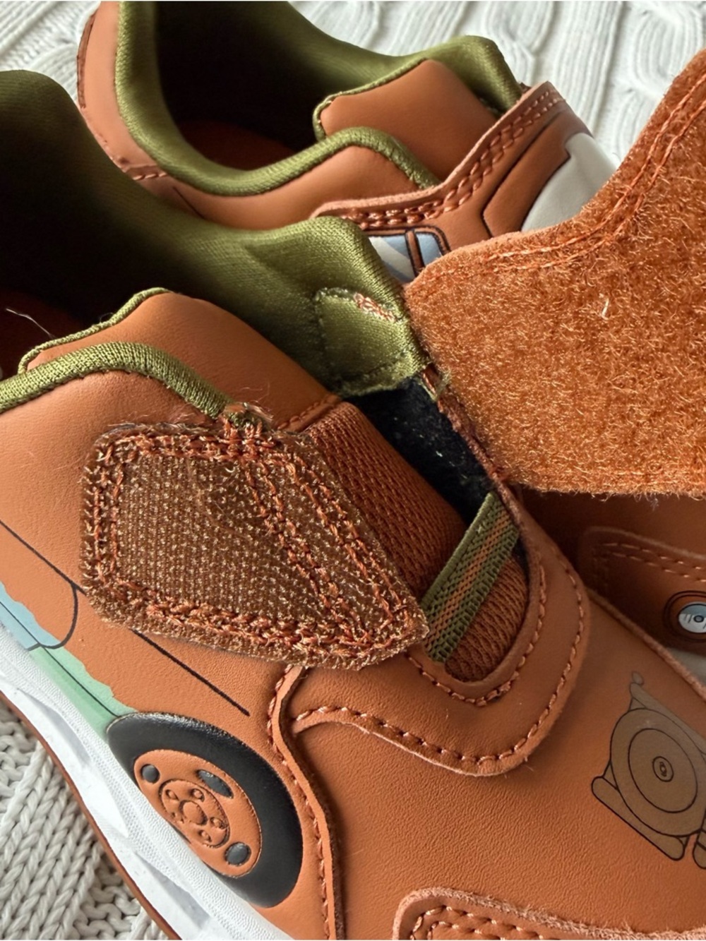 Disney Pixar Cars Tow Mater Sneakers 10 Toddler Boys Shoes Kachow 95 Race Ready - Picture 8 of 9